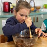 Pelican Students make brownies